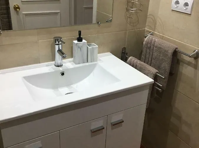 Shinny Flat, 2 Min From Sea * Marbella