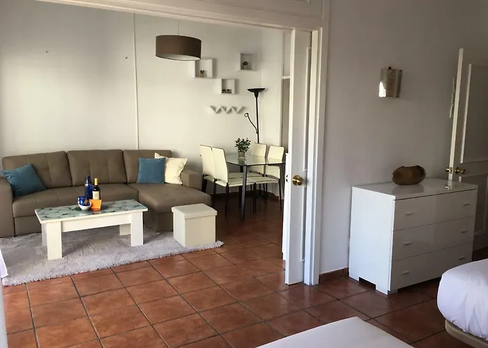Shinny Flat, 2 Min From Sea Apartment Marbella