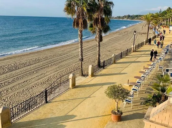 Shinny Flat, 2 Min From Sea Apartment Marbella